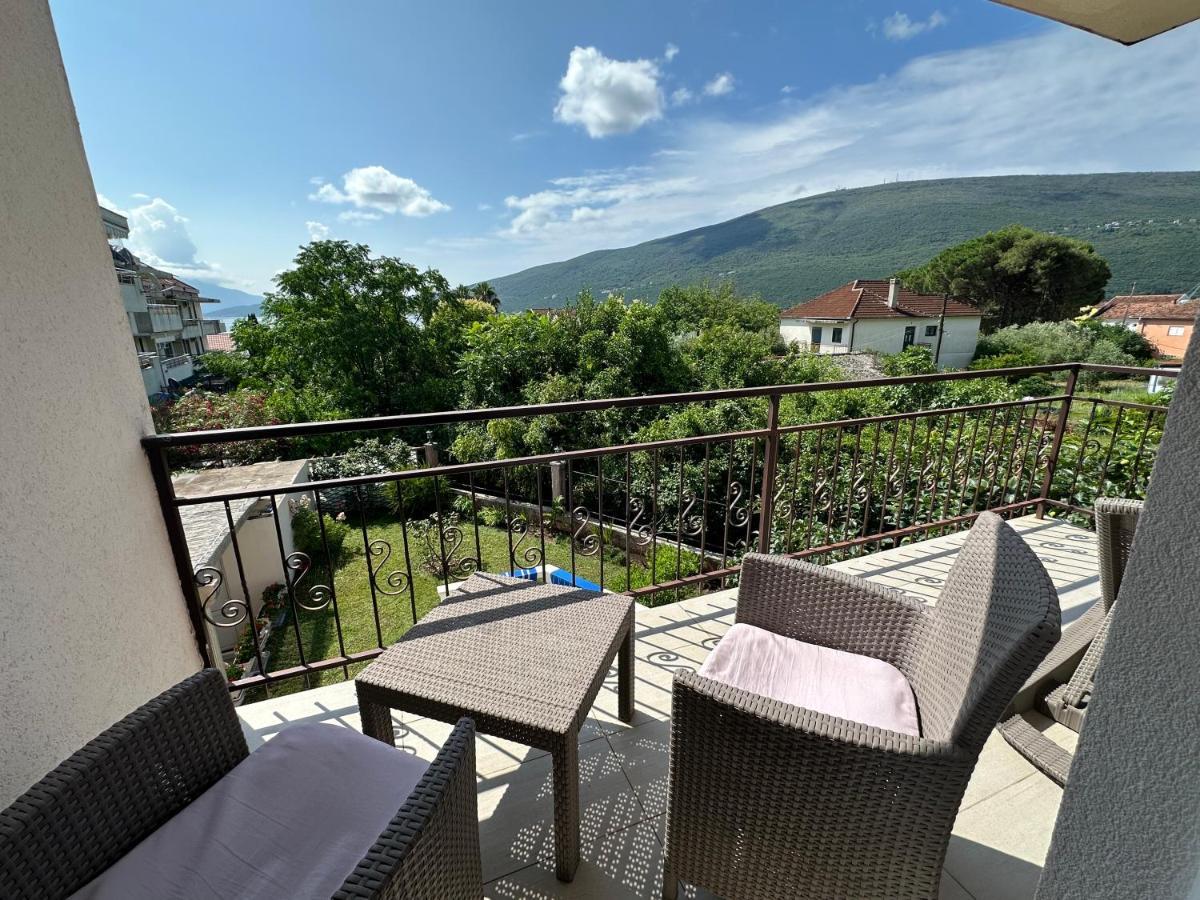 Villa Alla Bed And Breakfast Herceg Novi Eksteriør billede