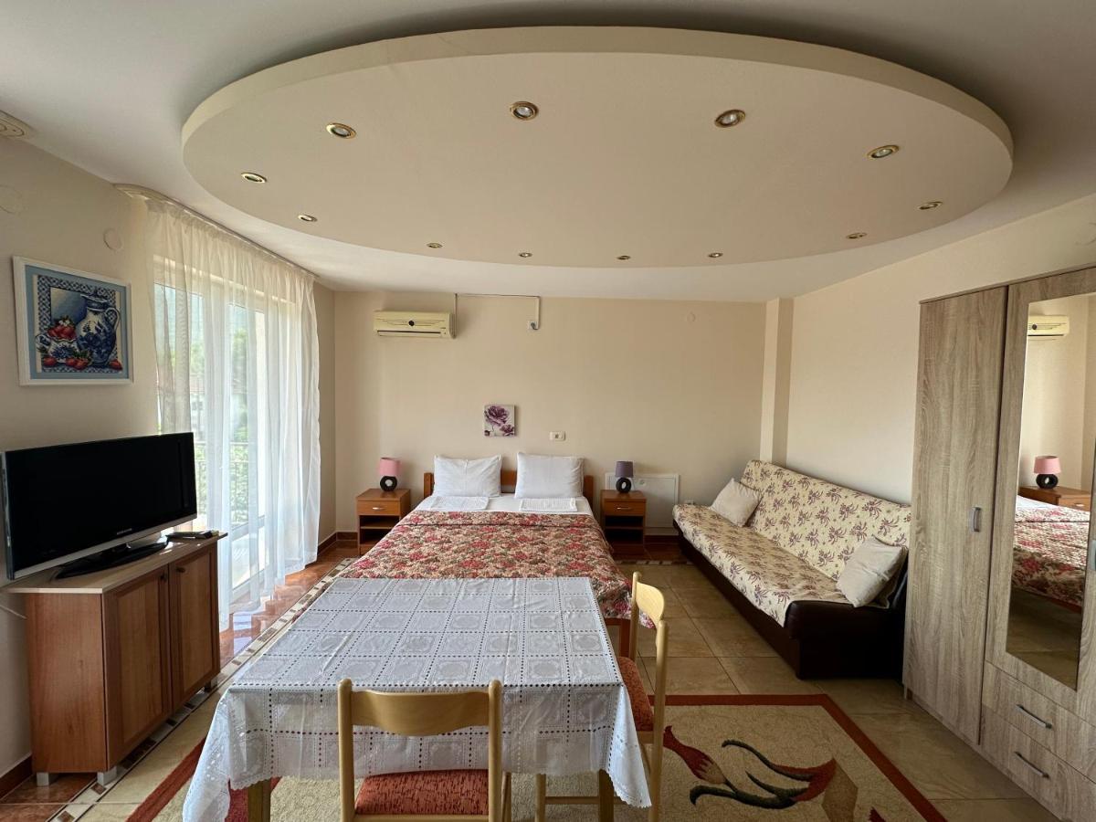 Villa Alla Bed And Breakfast Herceg Novi Eksteriør billede
