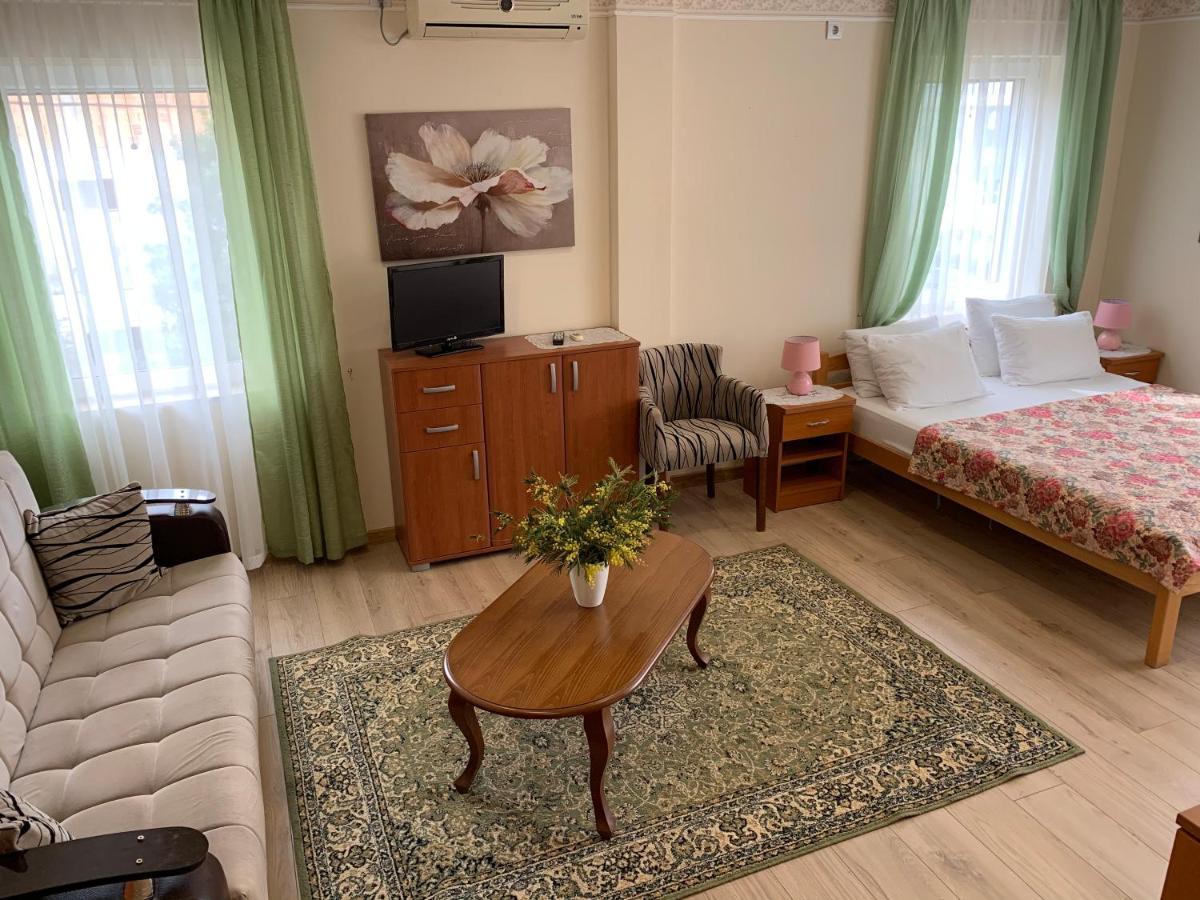 Villa Alla Bed And Breakfast Herceg Novi Eksteriør billede